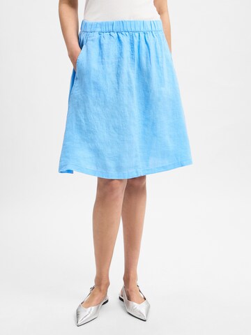 Marie Lund Skirt in Blue: front