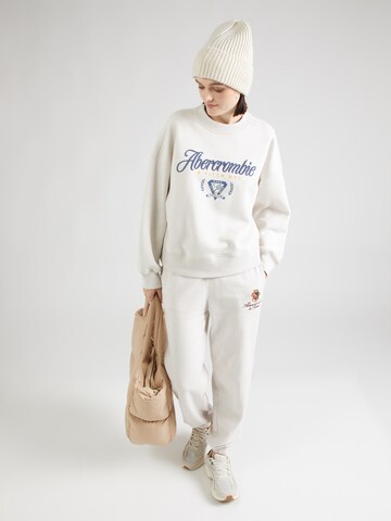 Abercrombie & Fitch Sweatshirt 'CLASSIC SUNDAY' i beige