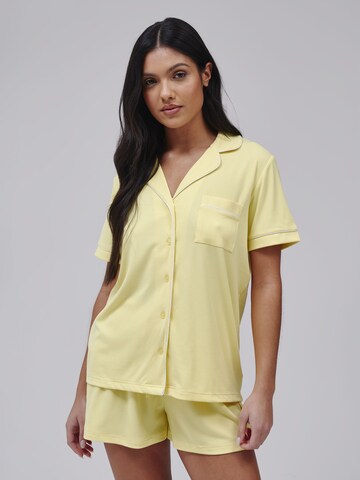 Loungeable Shorty in Gelb: Vorderseite