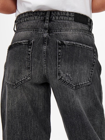 ONLY Loosefit Jeans 'JULIET' i svart