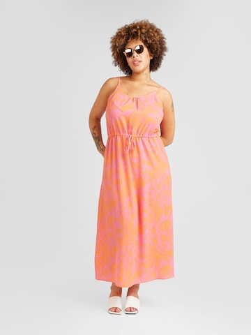 Robe 'LUX' ONLY Carmakoma en rose