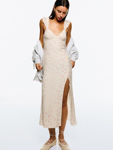 Abito estivo di Bershka in beige: frontale