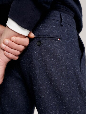 Tommy Hilfiger Tailored Slimfit Kalhoty se sklady v pase 'Hampton Donegal1' – modrá