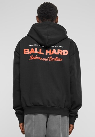 MT Upscale Sweatjacke in Schwarz: Vorderseite