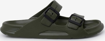 Claquettes / Tongs IGOR en vert : devant