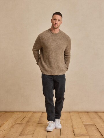 DAN FOX APPAREL Sweater 'Neo' in Brown