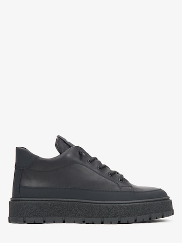 Estro Sneakers '09-4360' in Black: front