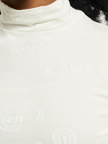 T-shirt ROCAWEAR en blanc