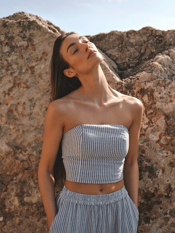Haut RÆRE by Lorena Rae en bleu : devant