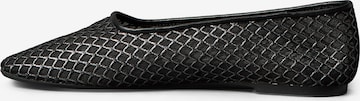 Calvin Klein Ballerina in Schwarz: Vorderseite