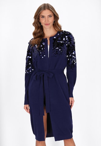 Manteau en tricot faina en bleu : devant
