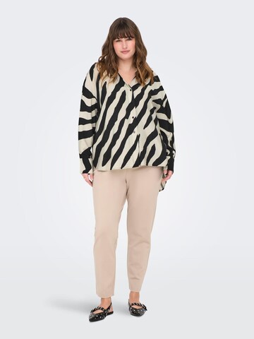 Camicia da donna 'CARBraxi' di ONLY Carmakoma in nero