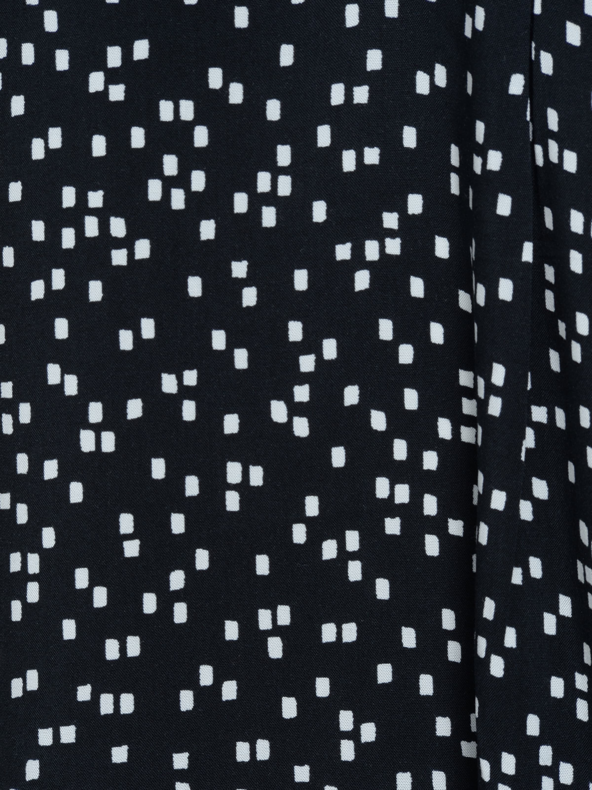 Gap Petite Šaty – černá