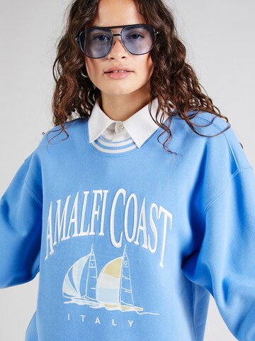 Abercrombie & Fitch Sweatshirt 'SUMMER BLUES' i blå