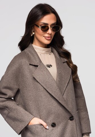 Ombre Between-seasons coat in Brown