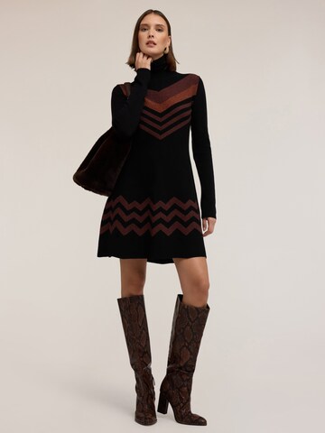 Robe MOTIVI en noir