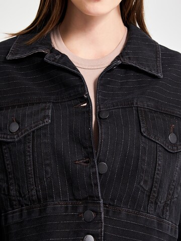 IT'S BASIC Tussenjas 'Striped Denim Jacket' in Zwart