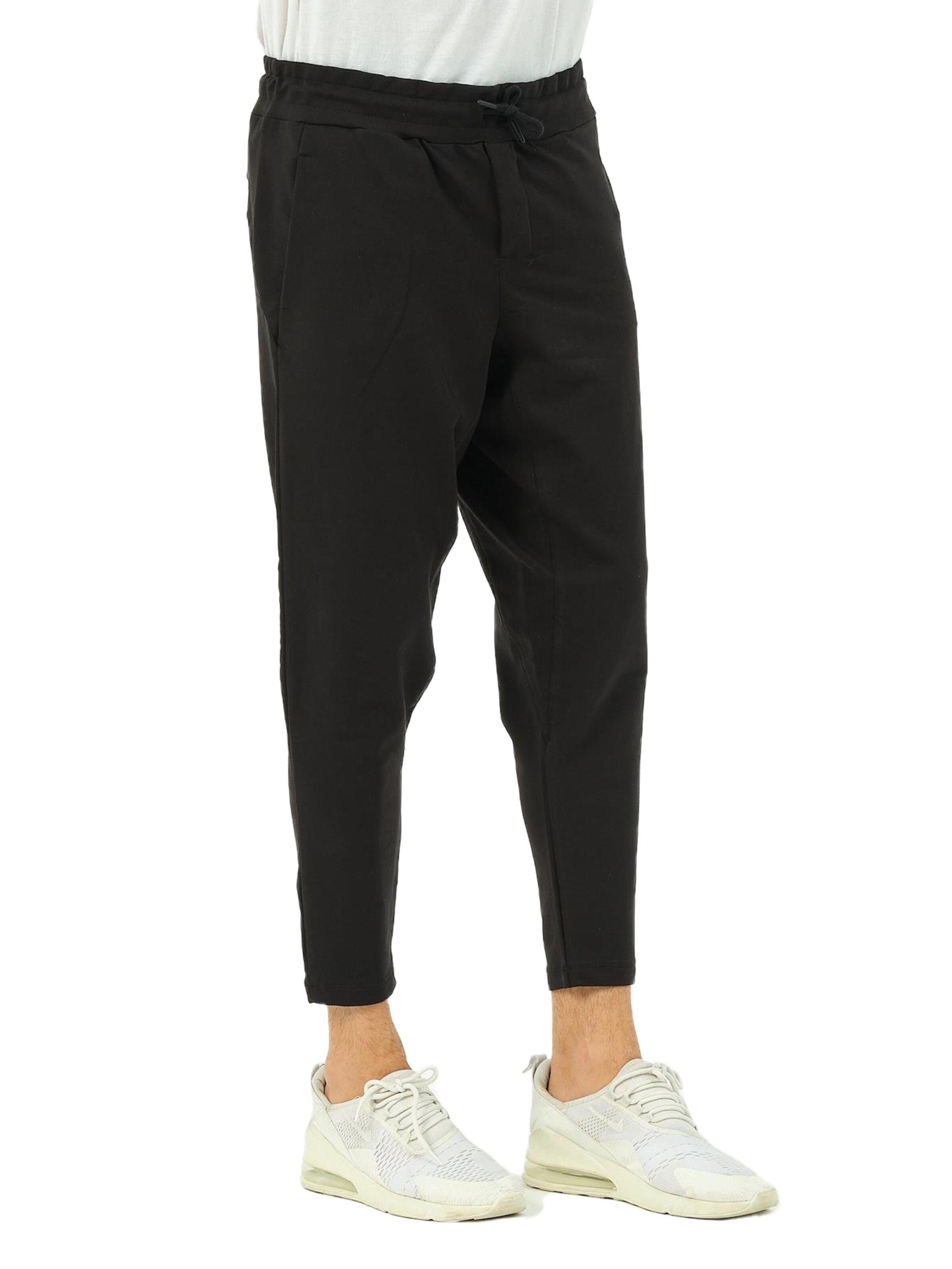 Effilé Pantalon C&City en noir : devant