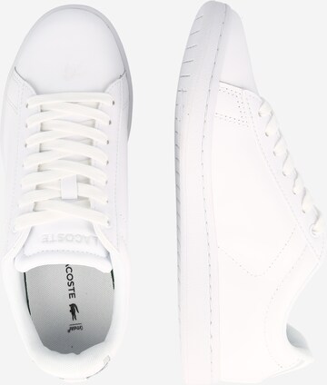 Sneaker low 'Carnaby' de la LACOSTE pe alb