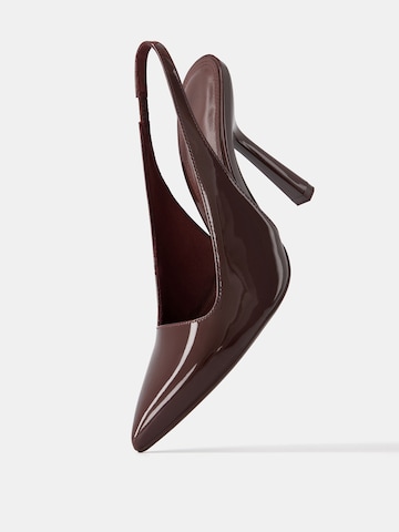 Bershka Pumps in Braun