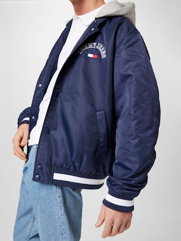 TOMMY HILFIGER Tussenjas in Blauw