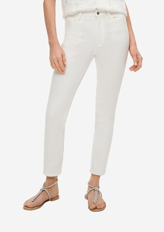 s.Oliver BLACK LABEL Slim fit Jeans 'Betsy' in White: front