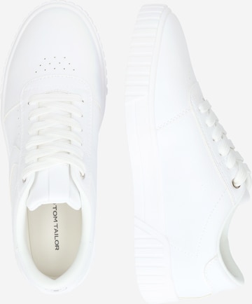 SUPREMO حذاء رياضي بلا رقبة بلون أبيض