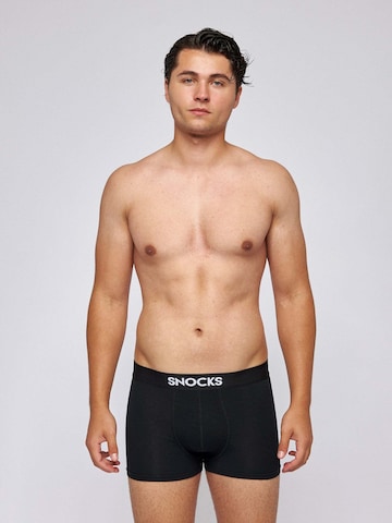 SNOCKS Boxershorts in Schwarz