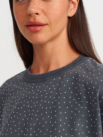 Maglietta 'T-Shirts' di Dilvin in grigio