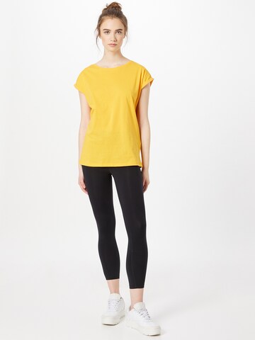 T-shirt Urban Classics en jaune