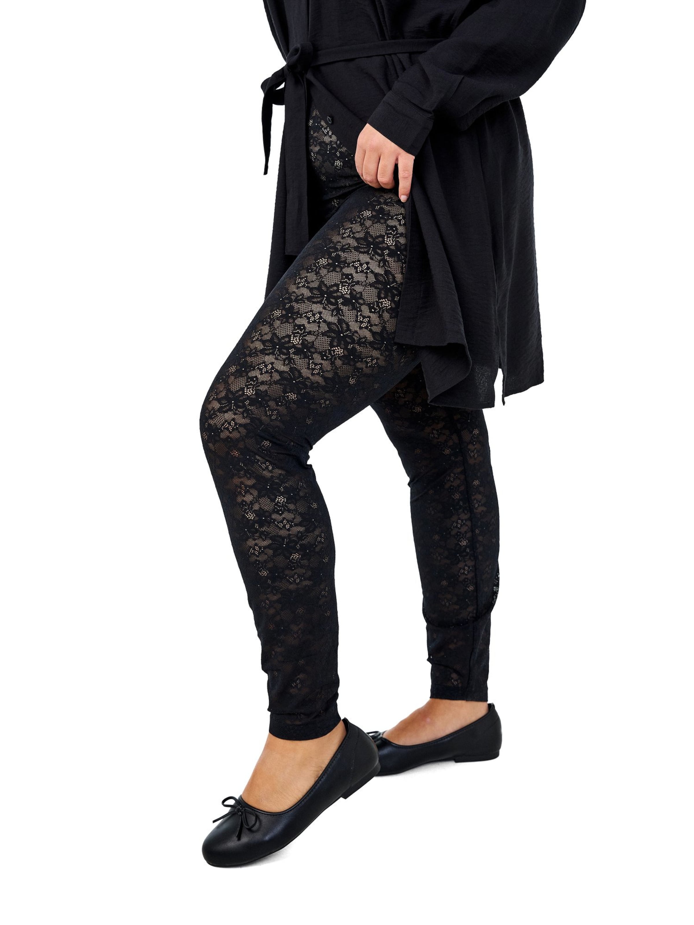 Skinny Leggings 'EVILDE' di Zizzi in nero: frontale