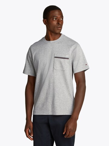 Maglietta di TOMMY HILFIGER in grigio: frontale