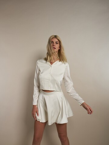 ABOUT YOU x Laura Giurcanu Blouse 'Jamie' in White