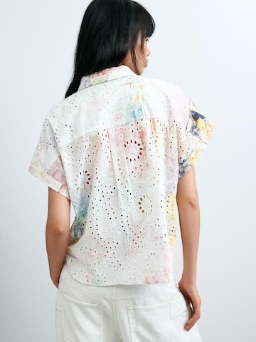 Desigual Halenka – mix barev