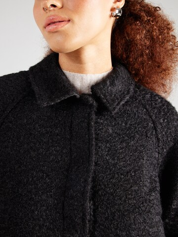 Veste mi-saison VERO MODA en noir