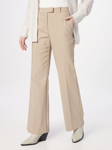 Regular Pantalon à plis COMMA en marron : devant