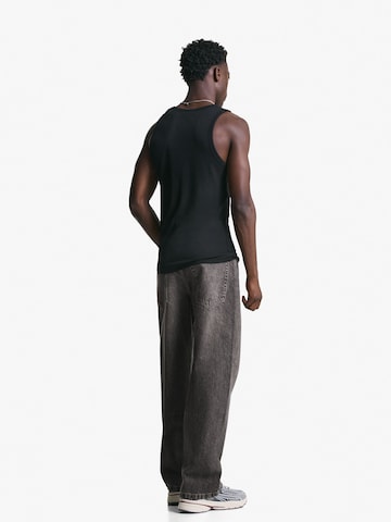Baggy Jeans de la Bershka pe gri