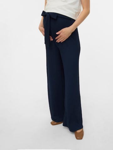 Wide leg Pantaloni di MAMALICIOUS in blu: frontale