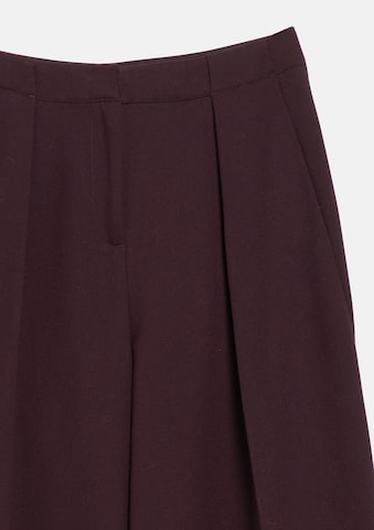 COMMA Wide leg Pleat-front trousers in Purple: front