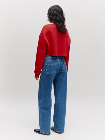 EDITED Sweatshirt 'Maxie' in Red