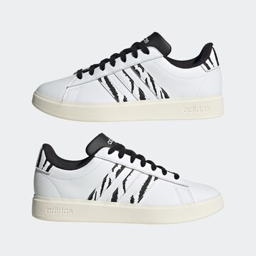 ADIDAS SPORTSWEAR Sneakers in White