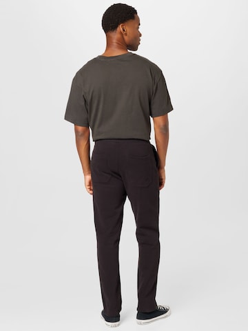 regular Pantaloni di Ocay in nero