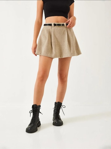 Bianco Lucci Skirt in Beige
