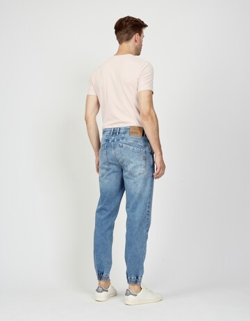 Gang Tapered Jeans in Blue