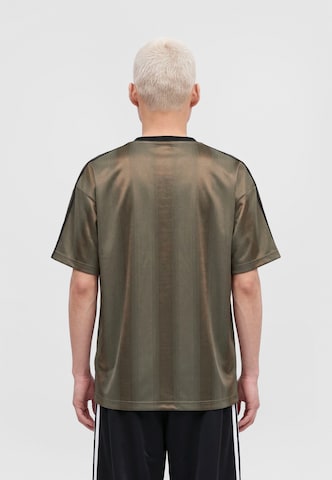 ADIDAS ORIGINALS Shirt 'Adicolor' in Brown: back