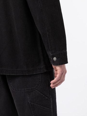 DICKIES Übergangsjacke in Schwarz