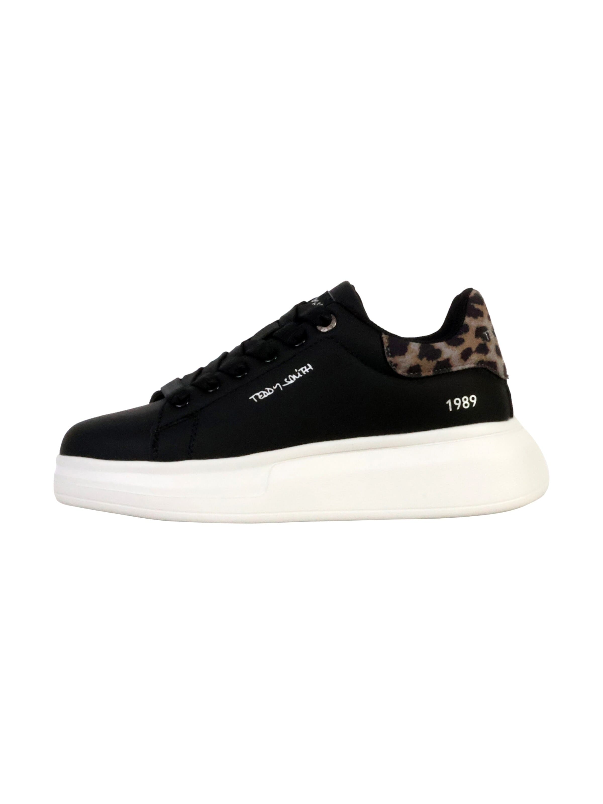 Teddy Smith Athletic lace-up shoe 'Sneaker mit Schnürung' in Black: front