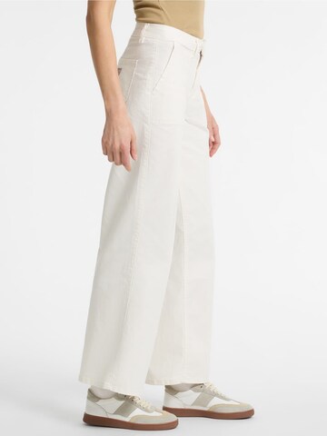 GUESS Loosefit Hose in Weiß