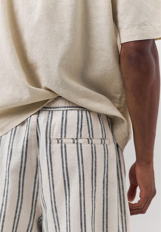 Largi Pantaloni de la Pull&Bear pe bej