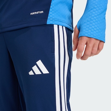 ADIDAS PERFORMANCE - Slimfit Pantalón deportivo 'Tiro 26 Competition' en azul